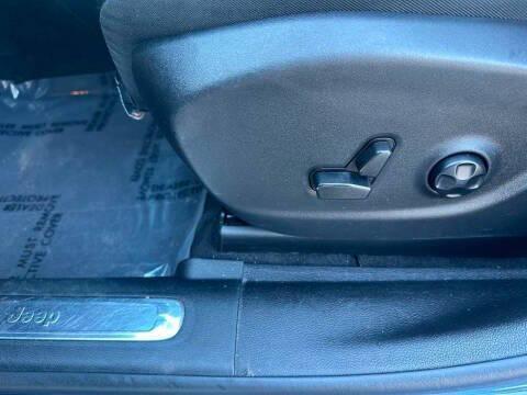 Blue 2021 Jeep Cherokee Limited