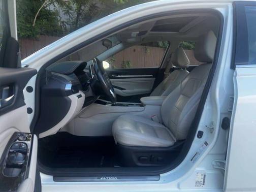 2022 Nissan Altima 2.5 SL