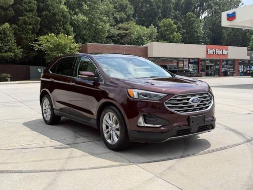Burgundy Velvet Metallic Tinted Clearcoat 2019 Ford Edge Titanium