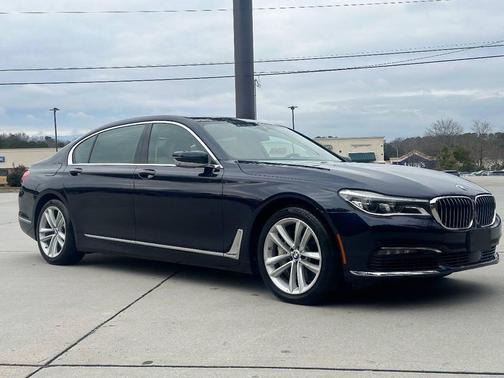 2016 BMW 750 i xDrive
