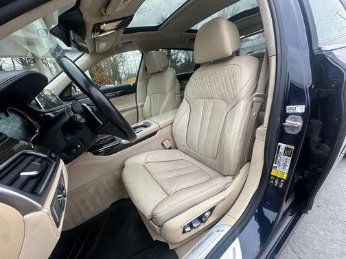 2016 BMW 750 i xDrive