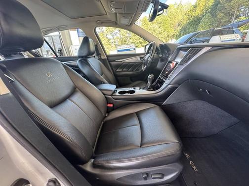 2014 INFINITI Q50 Premium