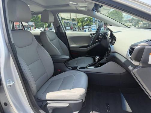 Symphony Air Silver 2018 Hyundai IONIQ Hybrid Limited