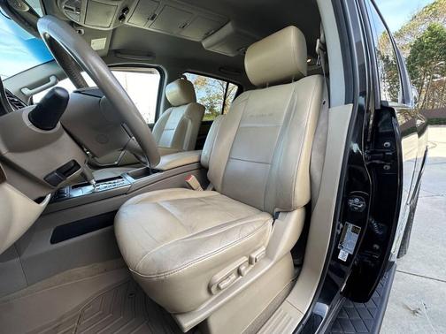 2015 Nissan Armada Platinum