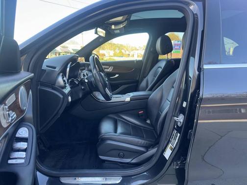 2020 Mercedes-Benz GLC 300 4MATIC
