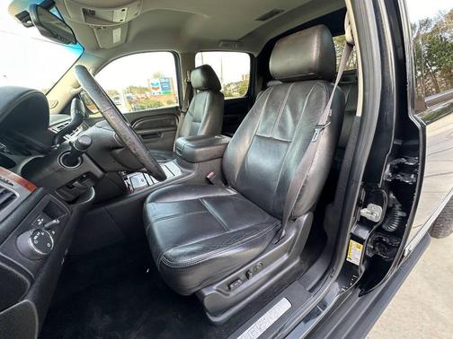 2013 Chevrolet Avalanche LTZ