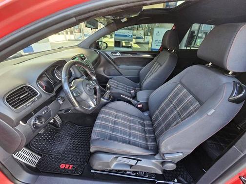 2011 Volkswagen GTI 2-Door