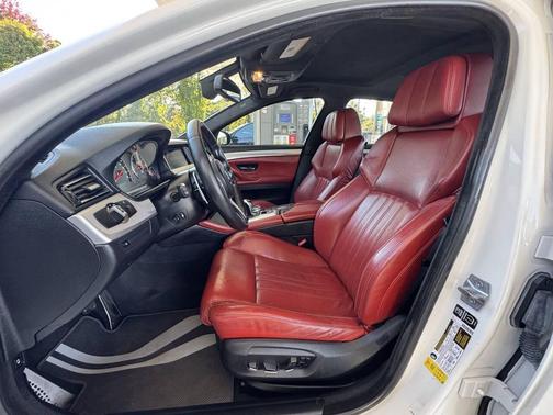 2015 BMW M5 Base
