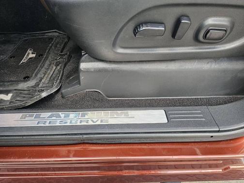 2016 Nissan Titan XD Platinum Reserve