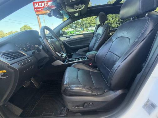 Quartz White Pearl 2017 Hyundai SONATA Limited 2.0T