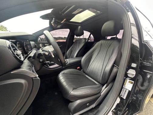 2017 Mercedes-Benz E-Class 4MATIC
