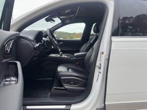 2017 Audi Q7 3.0T Premium