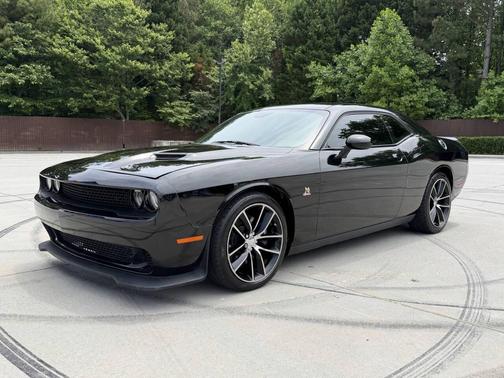 Pitch Black Clearcoat 2016 Dodge Challenger R/T Scat Pack