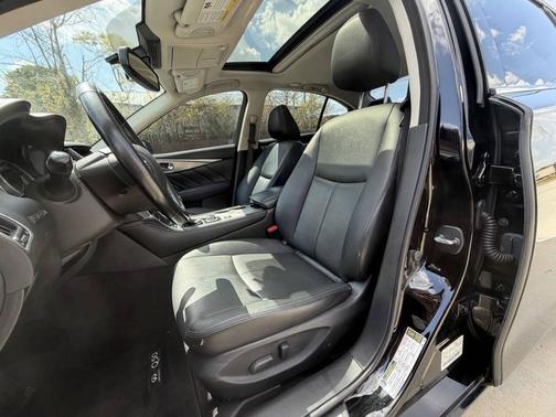 Black Obsidian 2017 INFINITI Q50 3.0t Signature Edition