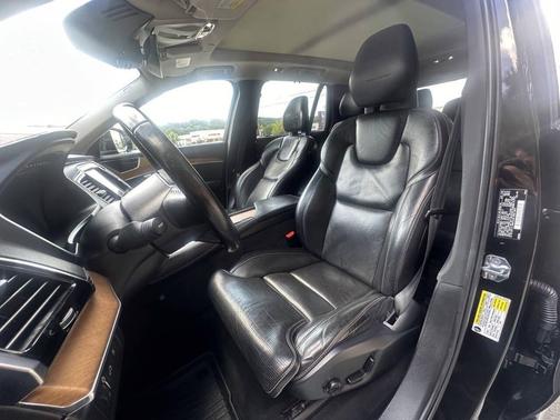 2016 Volvo XC90 Hybrid T8 Inscription
