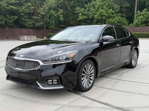 Aurora Black 2017 Kia Cadenza Technology