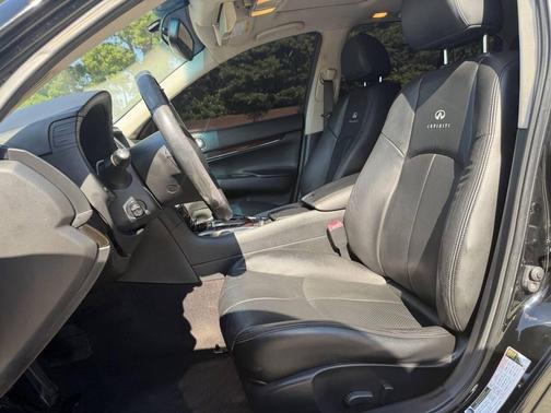 Black 2012 INFINITI G37 Journey