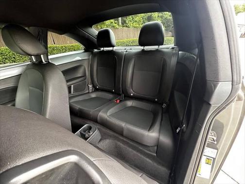 2012 Volkswagen Beetle 2.5L
