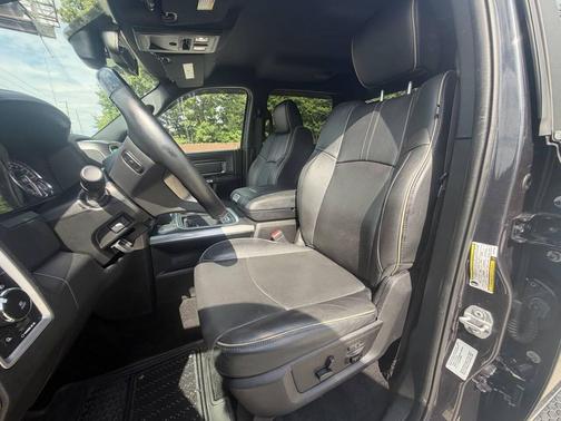 Maximum Steel Metallic Clearcoat 2017 RAM 2500 Limited Crew Cab 4x4 6'4' Box