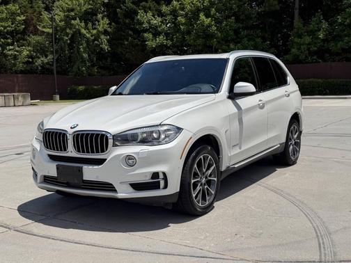 White 2017 BMW X5 xDrive35i