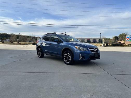 Quartz Blue Pearl 2017 Subaru Crosstrek 2.0i Premium