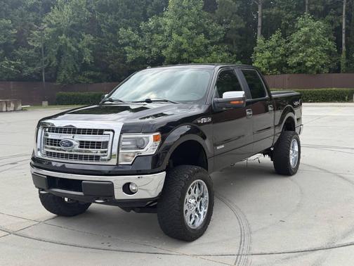 Tuxedo Black Metallic 2014 Ford F-150 XLT