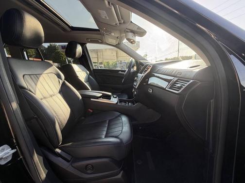 Black 2015 Mercedes-Benz GL-Class 4MATIC