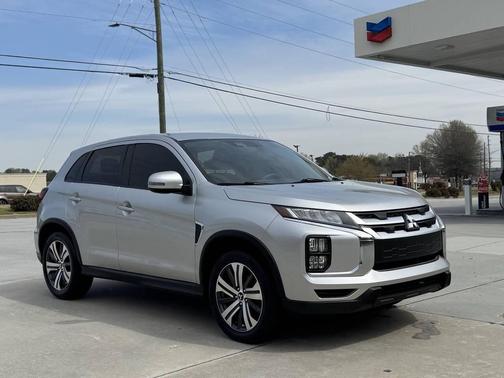 2020 Mitsubishi Outlander Sport SE