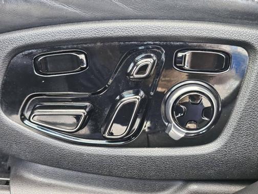 Gray 2017 Genesis G90 5.0 Ultimate