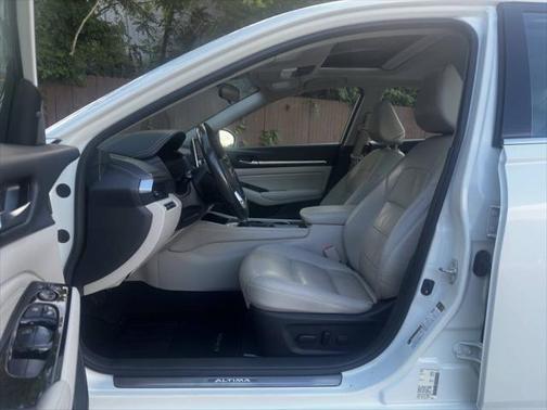 2022 Nissan Altima 2.5 SL