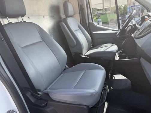 Oxford White 2017 Ford Transit-350 Base