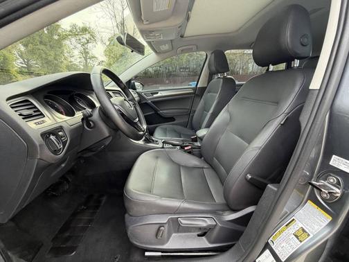 2015 Volkswagen Golf Auto TSI S w/Sunroof