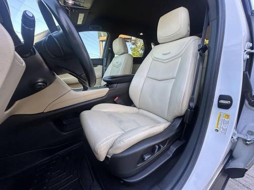 2017 Cadillac XT5 Base