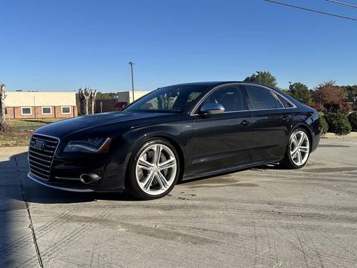 2013 Audi S8 4.0T