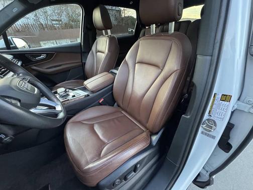 2019 Audi Q7 55 Premium Plus