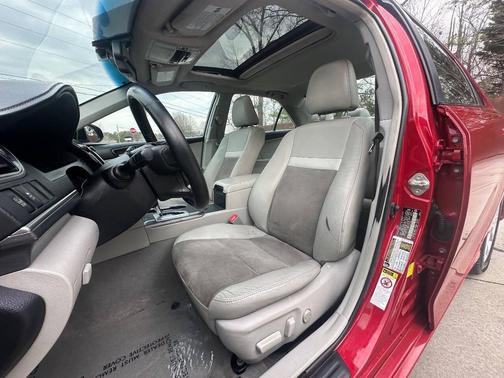 2013 Toyota Camry Hybrid XLE