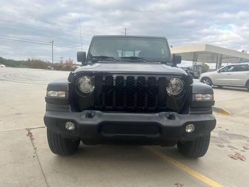 2020 Jeep Gladiator Sport