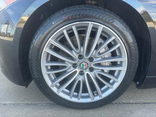 2017 Alfa Romeo Giulia Ti