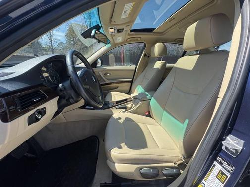 2011 BMW 328 328i 4dr Sedan