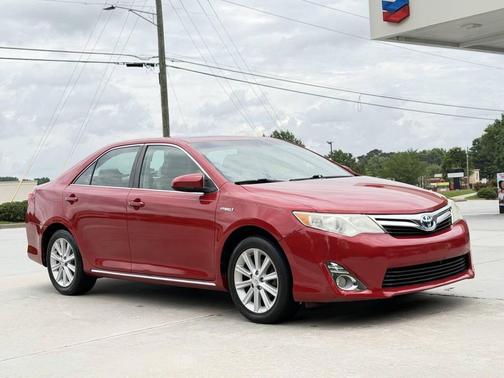 Barcelona Red Metallic 2012 Toyota Camry Hybrid XLE