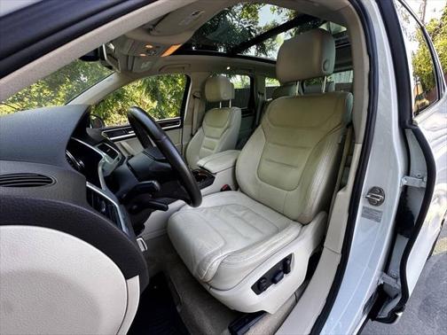 2012 Volkswagen Touareg TDI Lux