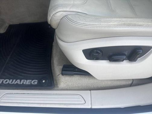 2012 Volkswagen Touareg TDI Lux