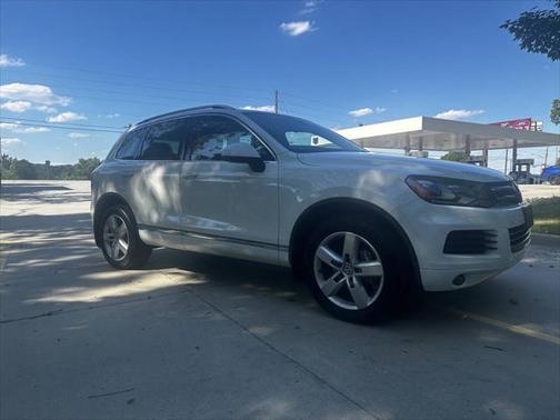 2012 Volkswagen Touareg TDI Lux