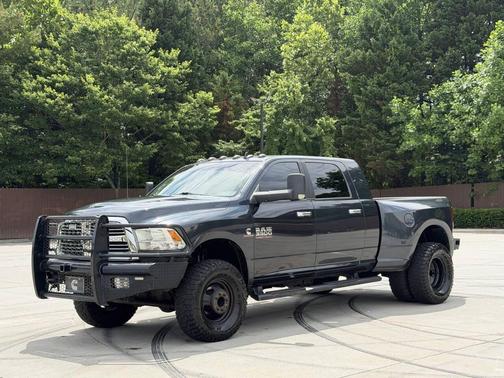 Maximum Steel Metallic Clearcoat 2013 RAM 3500 Big Horn