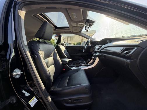 Crystal Black Pearl 2015 Honda Accord Hybrid Touring