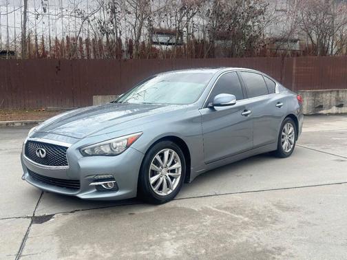 2015 INFINITI Q50 Base