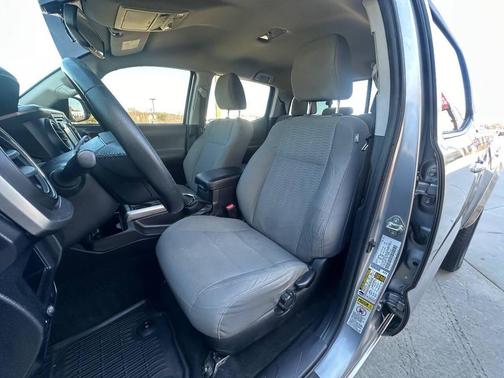 2016 Toyota Tacoma SR5