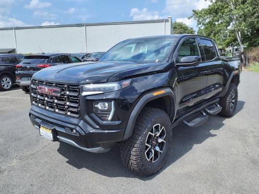 2024 GMC Canyon AT4X