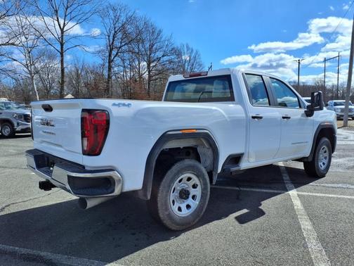 2025 GMC Sierra 2500 Base