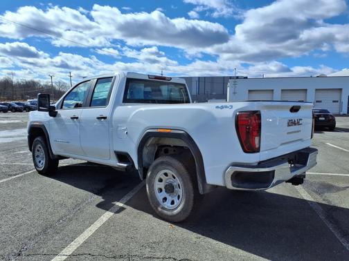 2025 GMC Sierra 2500 Base